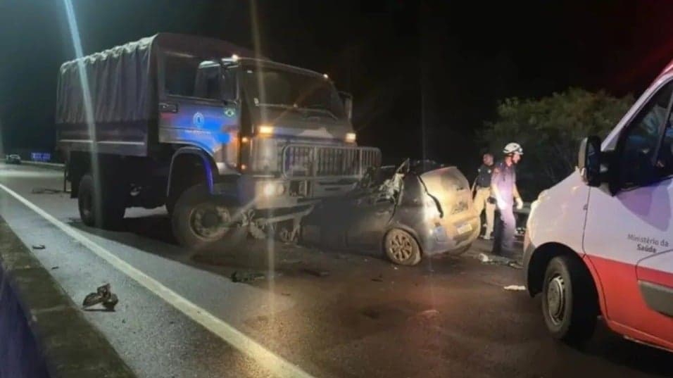 Tragédia na estrada: colisão frontal de caminhão do Exército deixa três mortos no RS