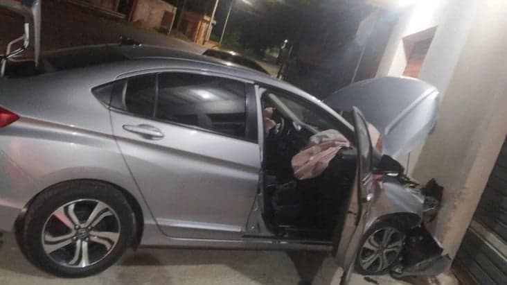 Motorista de aplicativo reage a sequestro e causa acidente em Governador Valadares