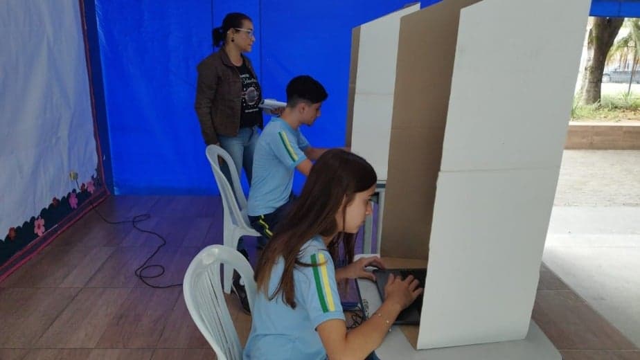 Mais de 7 mil alunos participam da eleição da Câmara Mirim Ipatinga