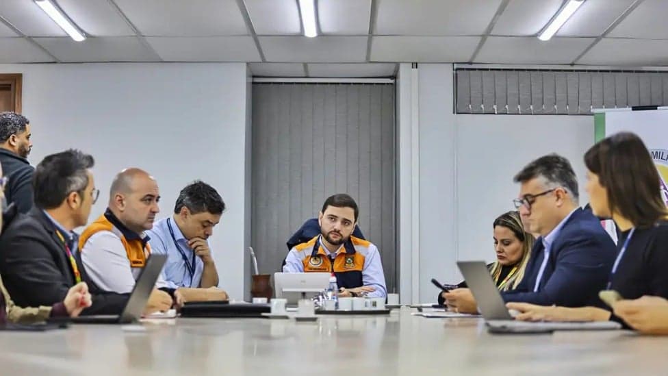 Chuva leva governo gaúcho suspender aulas da rede pública estadual