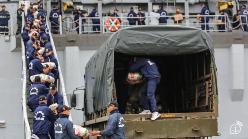 Marinha leva ajuda humanitária ao Rio Grande do Sul