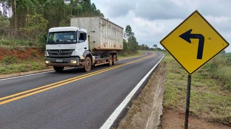 Veículos de grande porte terão horários restritos nas rodovias estaduais durante o fim de ano