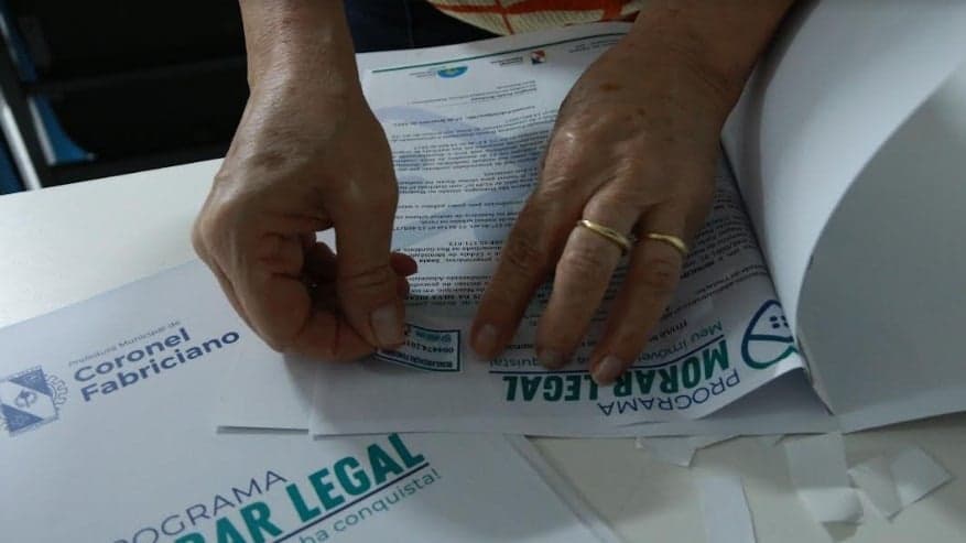 "Morar Legal" auxilia na aquisição de escrituras de imóveis para famílias de Fabriciano